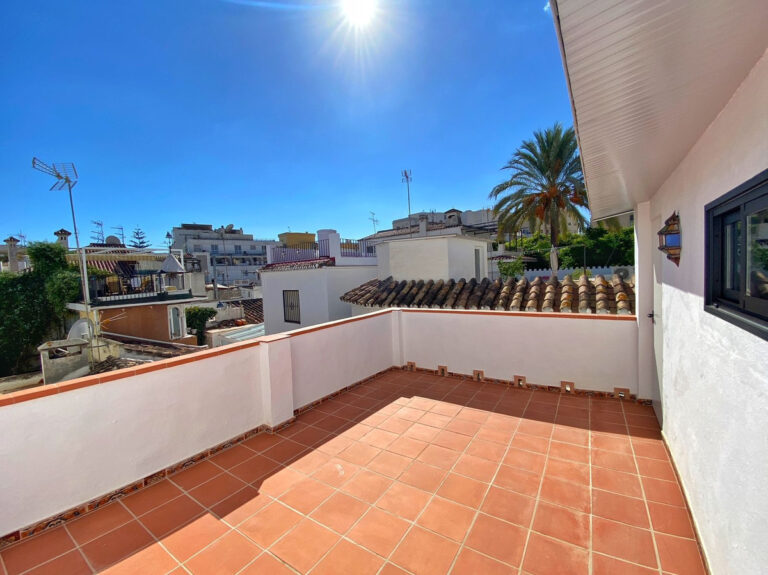 R4140427 | Townhouse in Marbella – € 565,000 – 2 beds, 2 baths