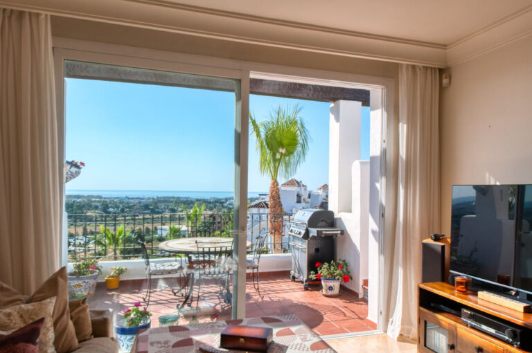 R4313371 | Penthouse in Benahavís – € 595,000 – 2 beds, 2 baths