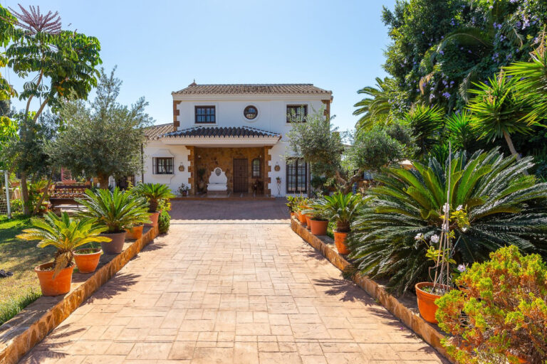 R4164289 | Detached Villa in Elviria – € 848,500 – 3 beds, 2 baths