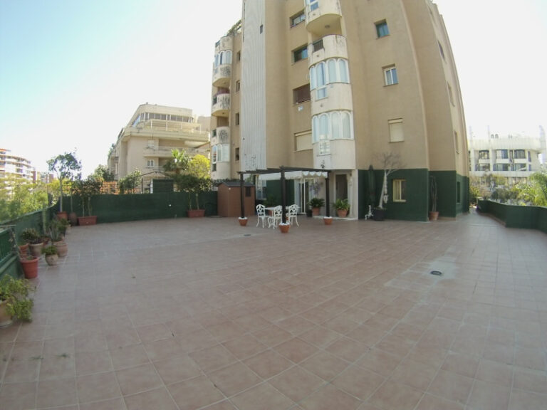 R2422138 | Ground Floor Apartment in Marbella – € 990,000 – 3 beds, 3 baths