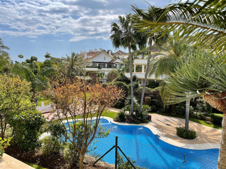 R4316719 | Ground Floor Apartment in Marbella – € 1,000,000 – 2 beds, 3 baths