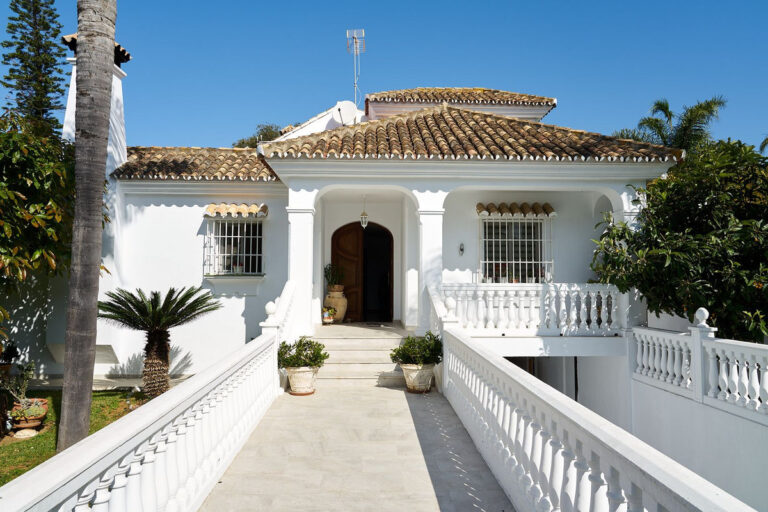 R4181221 | Detached Villa in El Rosario – € 1,140,000 – 7 beds, 5 baths