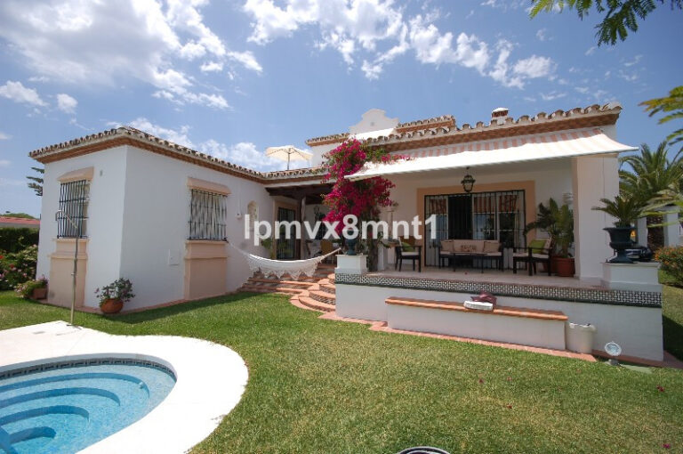 R3424030 | Detached Villa in Marbella – € 1,245,000 – 4 beds, 3 baths