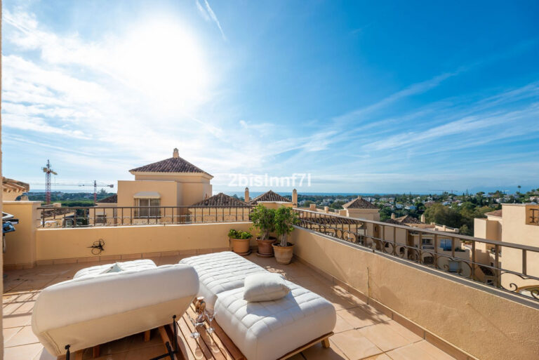 R4180048 | Penthouse in Elviria – € 1,300,000 – 4 beds, 3.5 baths