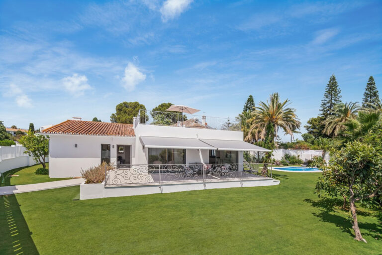 R4126897 | Detached Villa in Guadalmina Baja – € 1,500,000 – 4 beds, 4 baths