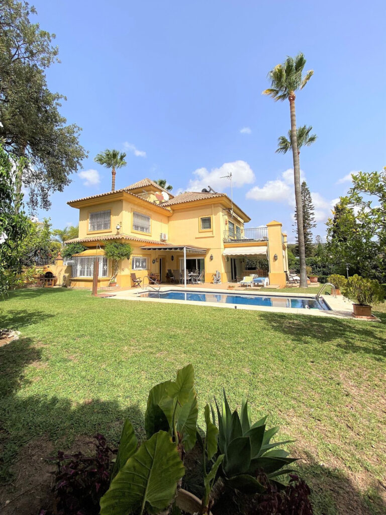 R3506011 | Detached Villa in El Rosario – € 1,595,000 – 5 beds, 5 baths