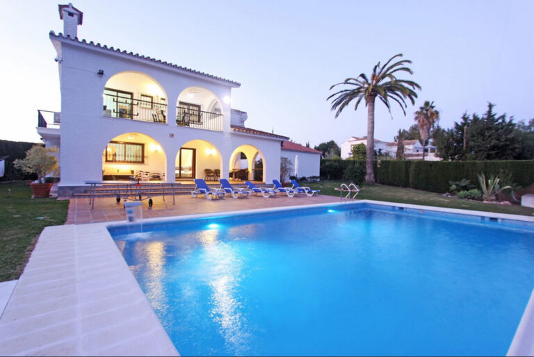 R4051639 | Detached Villa in Atalaya – € 1,699,000 – 5 beds, 3.5 baths