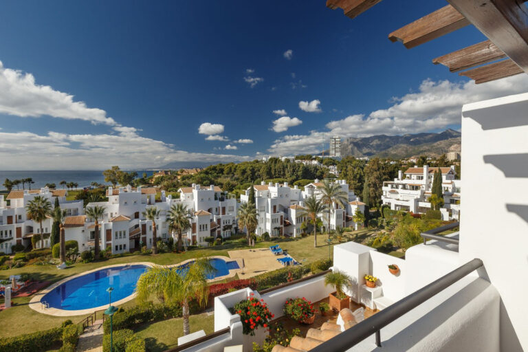 R4119352 | Penthouse in Marbella – € 1,700,000 – 4 beds, 4 baths