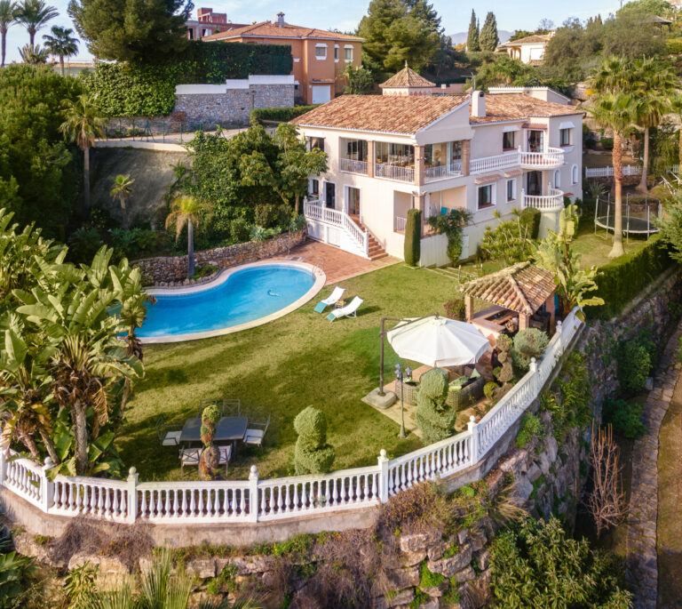 R4016308 | Detached Villa in El Paraiso – € 1,800,000 – 6 beds, 6 baths