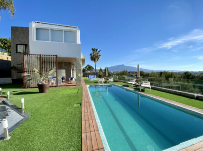 R3850960 | Detached Villa in Benahavís – € 1,850,000 – 4 beds, 4 baths