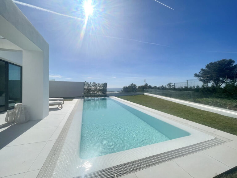 R4081909 | Detached Villa in Cabopino – € 1,950,000 – 5 beds, 4 baths