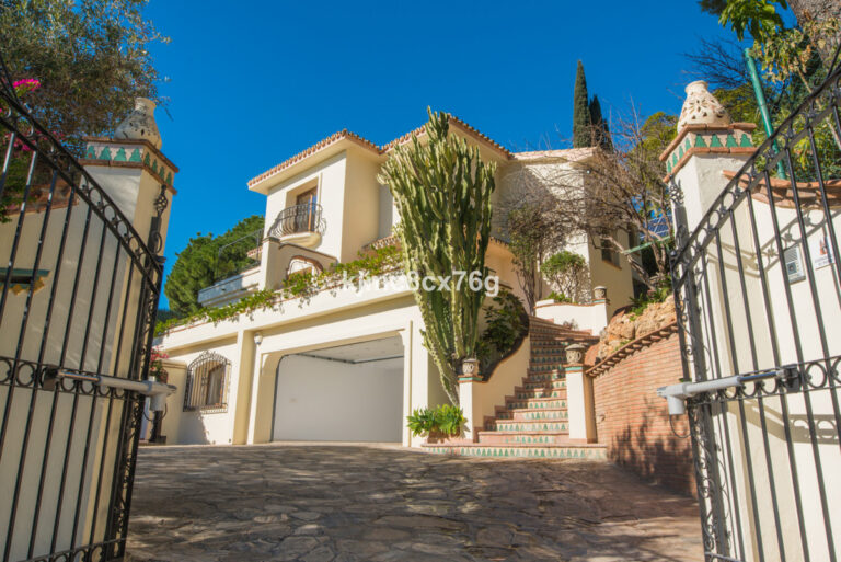 R3990010 | Detached Villa in Río Real – € 2,490,000 – 5 beds, 5.5 baths