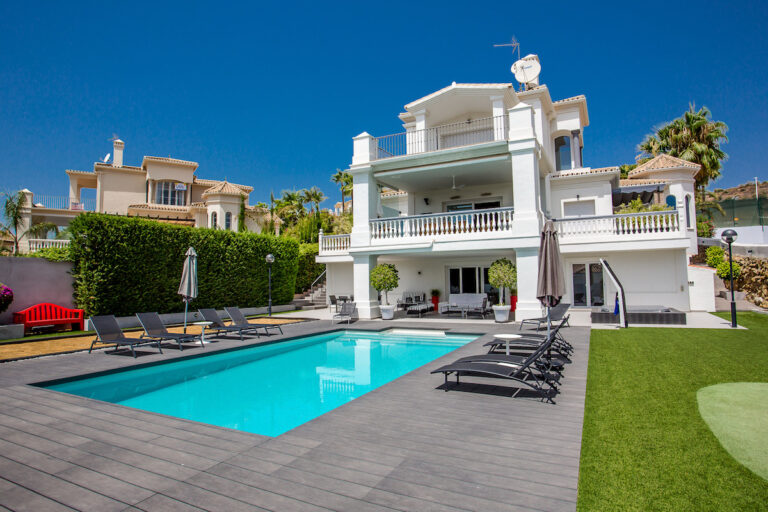 R2739026 | Detached Villa in Nueva Andalucía – € 2,500,000 – 5 beds, 5 baths