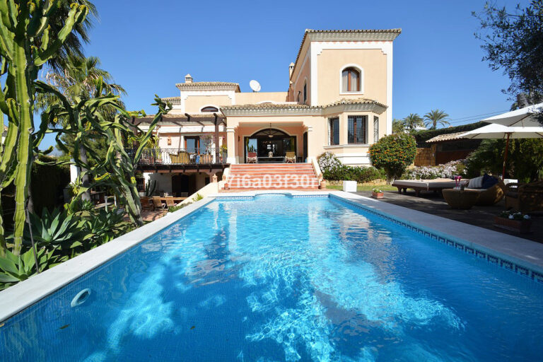 R2607917 | Detached Villa in Puerto Banús – € 2,635,000 – 5 beds, 4 baths