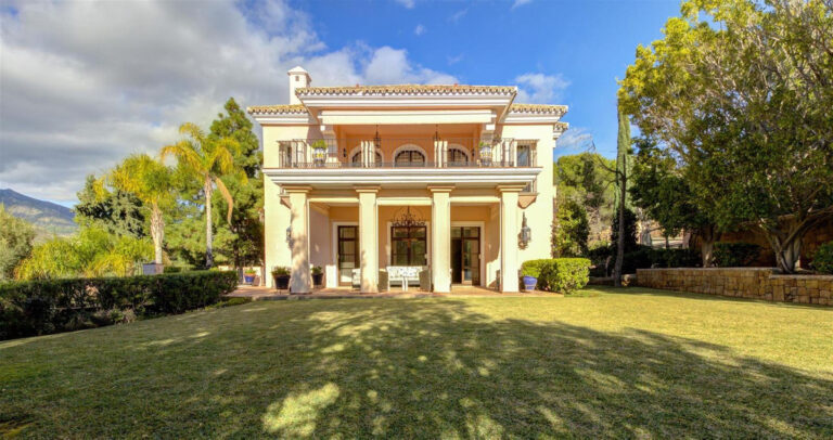 R4227610 | Detached Villa in Río Real – € 2,800,000 – 4 beds, 4.5 baths