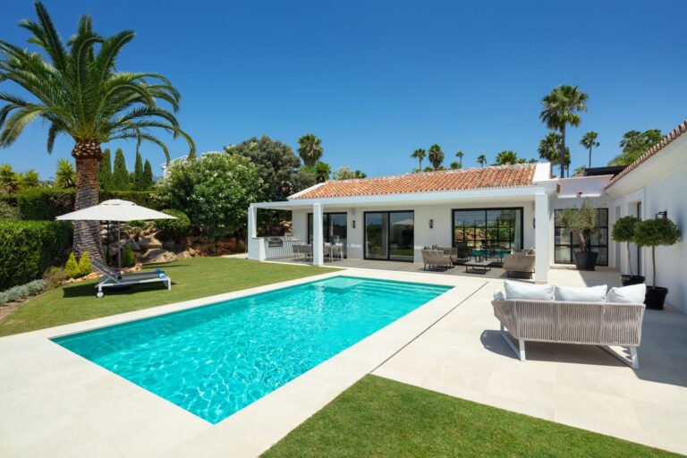 R4266742 | Detached Villa in Nueva Andalucía – € 2,950,000 – 4 beds, 5 baths