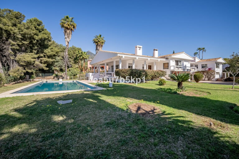 R4068328 | Detached Villa in Marbella – € 3,000,000 – 7 beds, 5 baths