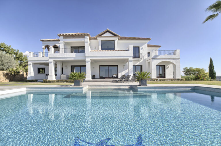 R4252903 | Detached Villa in Benahavís – € 3,395,000 – 6 beds, 3 baths