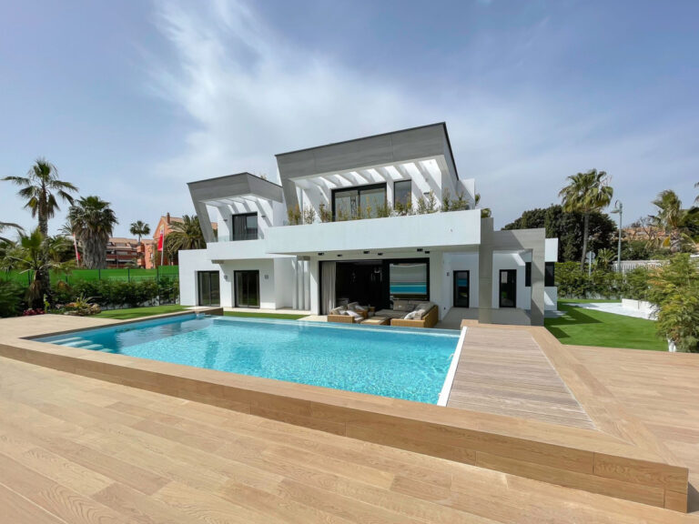 R3994690 | Detached Villa in Puerto Banús – € 3,990,000 – 5 beds, 6 baths