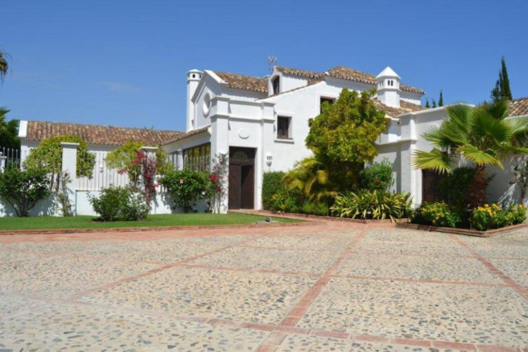 R358789 | Detached Villa in Guadalmina Baja – € 4,500,000 – 6 beds, 6 baths