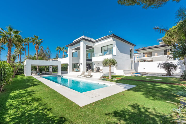 R4202056 | Detached Villa in San Pedro de Alcántara – € 5,490,000 – 6 beds, 6 baths