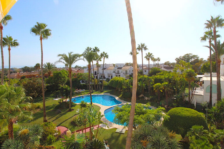 R4206928 | Middle Floor Apartment in Atalaya – € 265,000 – 2 beds, 2 baths