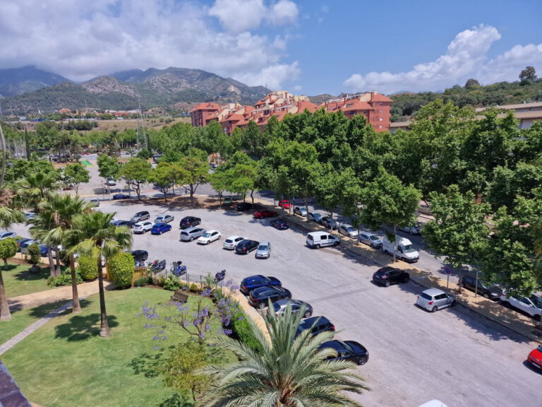 R4323835 | Middle Floor Apartment in Marbella – € 278,250 – 3 beds, 2 baths