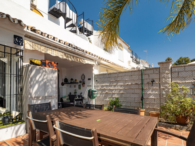 R4102105 | Townhouse in Atalaya – € 279,000 – 3 beds, 2 baths