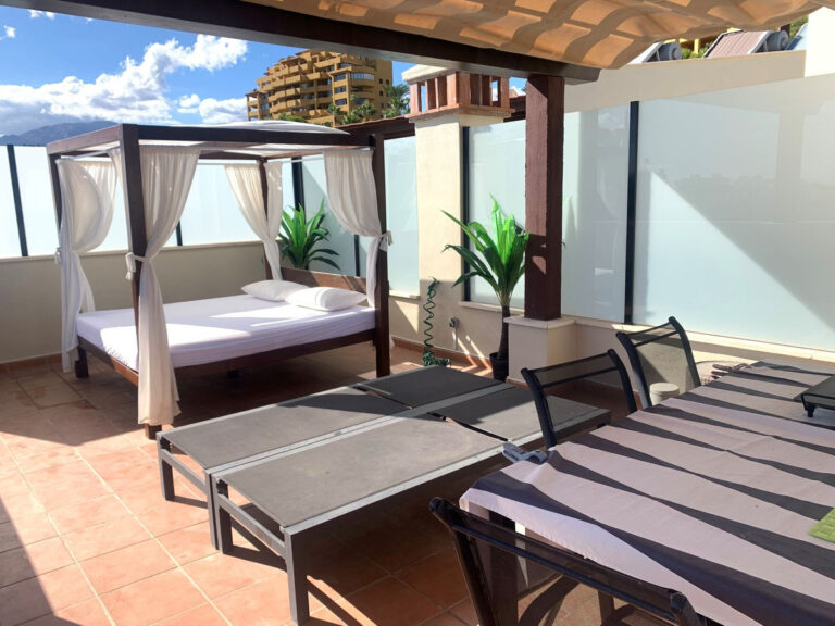 R4141069 | Penthouse in Estepona – € 289,900 – 2 beds, 1 baths