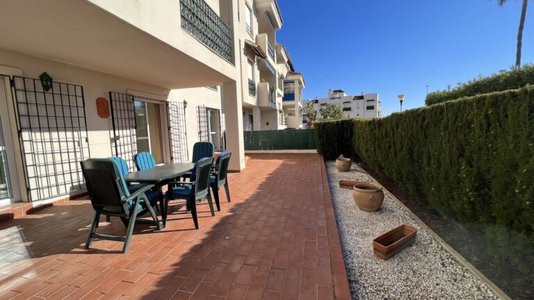 R4236223 | Ground Floor Apartment in Nueva Andalucía – € 335,000 – 2 beds, 2 baths