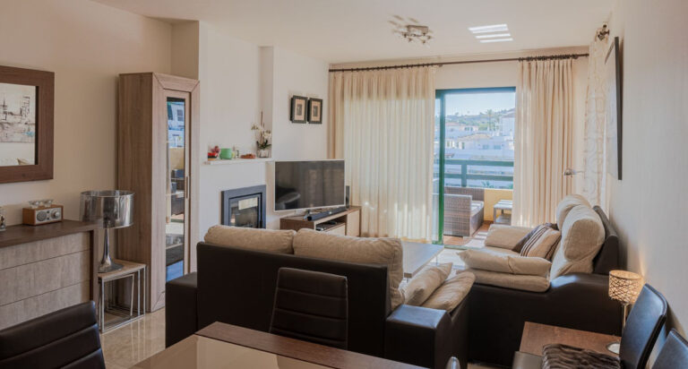 R4087072 | Penthouse in Estepona – € 349,000 – 3 beds, 2 baths