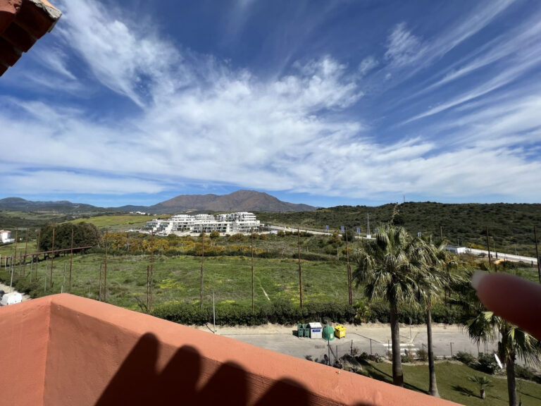 R4281823 | Penthouse Duplex in Estepona – € 350,000 – 3 beds, 3 baths