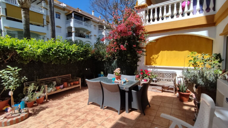 R4324114 | Ground Floor Apartment in Nueva Andalucía – € 355,000 – 2 beds, 2 baths