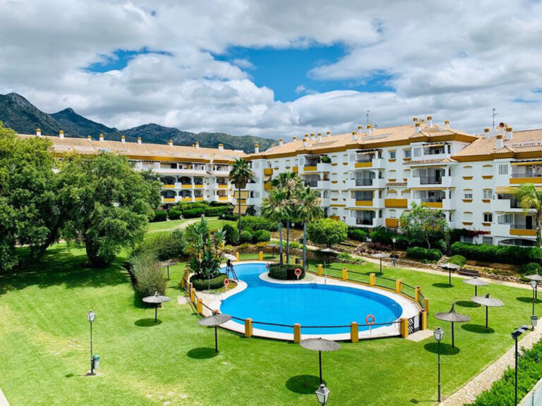 R4021651 | Ground Floor Apartment in Marbella – € 365,000 – 2 beds, 2 baths