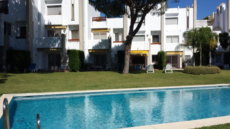 R2300504 | Townhouse in Nueva Andalucía – € 440,000 – 3 beds, 3 baths