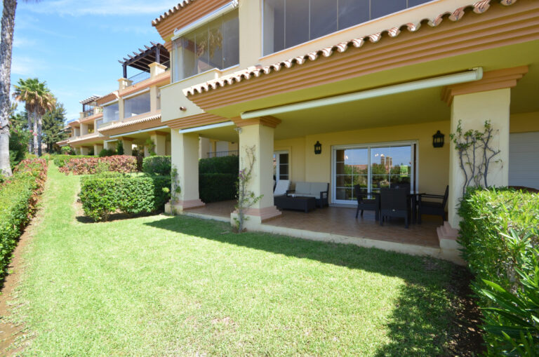 R3695720 | Ground Floor Apartment in Nueva Andalucía – € 450,000 – 2 beds, 2 baths