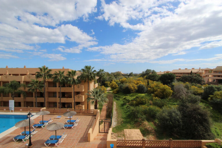 R4275169 | Penthouse in Elviria – € 450,000 – 3 beds, 2 baths