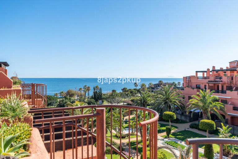 R4312489 | Penthouse in Estepona – € 470,000 – 2 beds, 2 baths