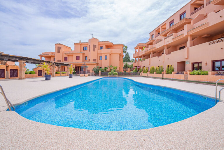 R4309450 | Penthouse Duplex in El Paraiso – € 499,000 – 3 beds, 3 baths