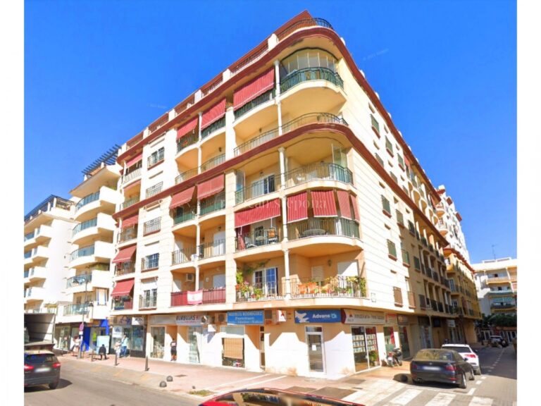 300-01285P | Apartment in Estepona – € 285,000 – 3 beds, 2 baths