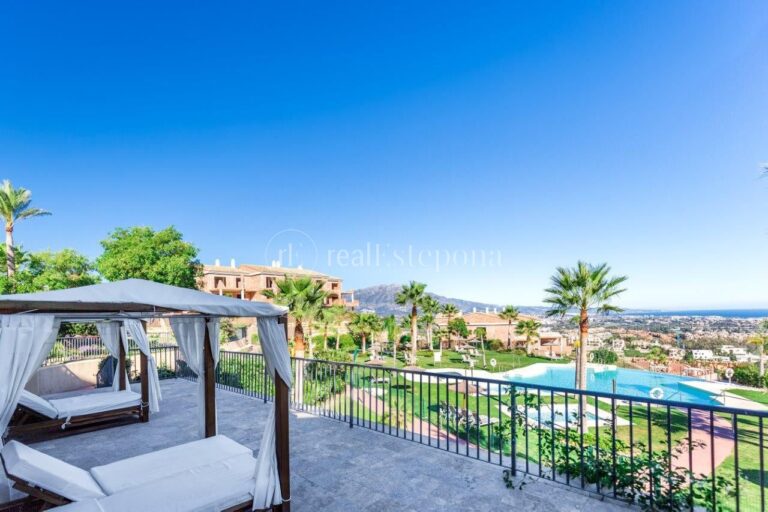 350-00185P | Apartment in Benahavis – € 455,000 – 3 beds, 2 baths