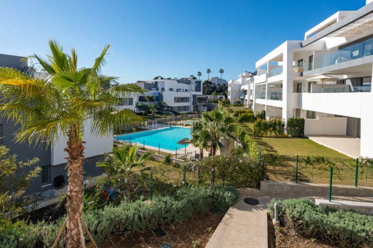 LPFMA129 | Apartment in Estepona – € 545,000 – 2 beds, 2 baths