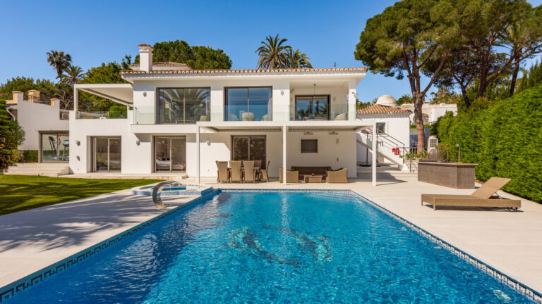 R3945406 | Detached Villa in Marbella – € 3,650,000 – 7 beds, 7 baths