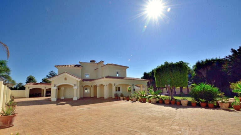 R2813750 | Detached Villa in Guadalmina Baja – € 3,700,000 – 5 beds, 5 baths