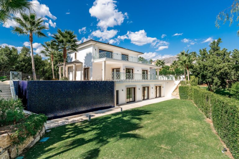 IH0002 | Villa in Nueva Andalucia – € 7,500,000 – 5 beds, 5 baths