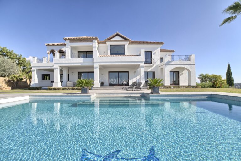 1160-365HFV | Villa in Benahavis – € 3,600,000 – 5 beds, 3 baths