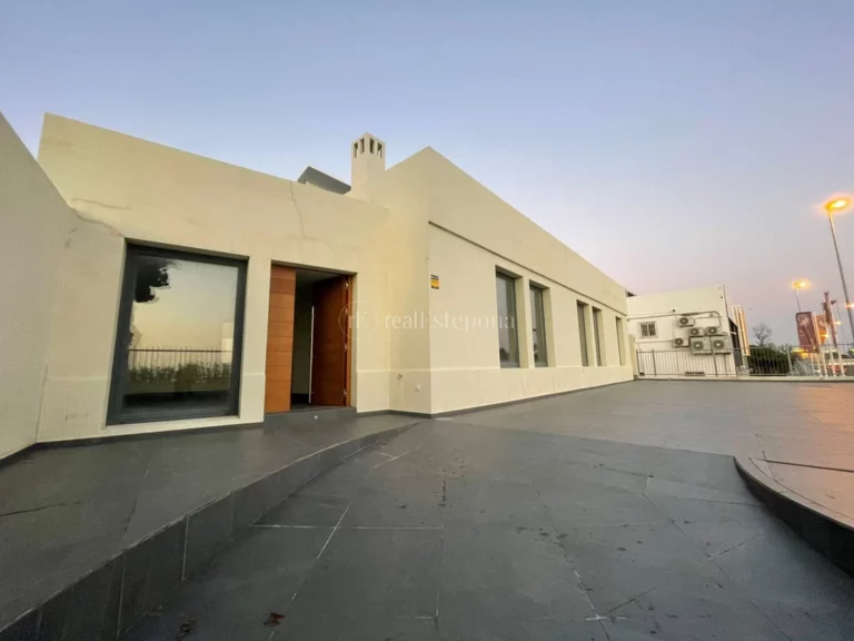 613-00166P | Office Units in Marbella – € 800,000 – 0 beds, 0 baths