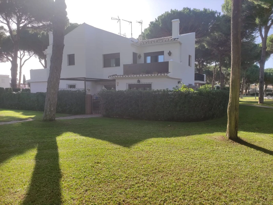 2-5bd7b9d04b45e33852eaf0ec6670150d