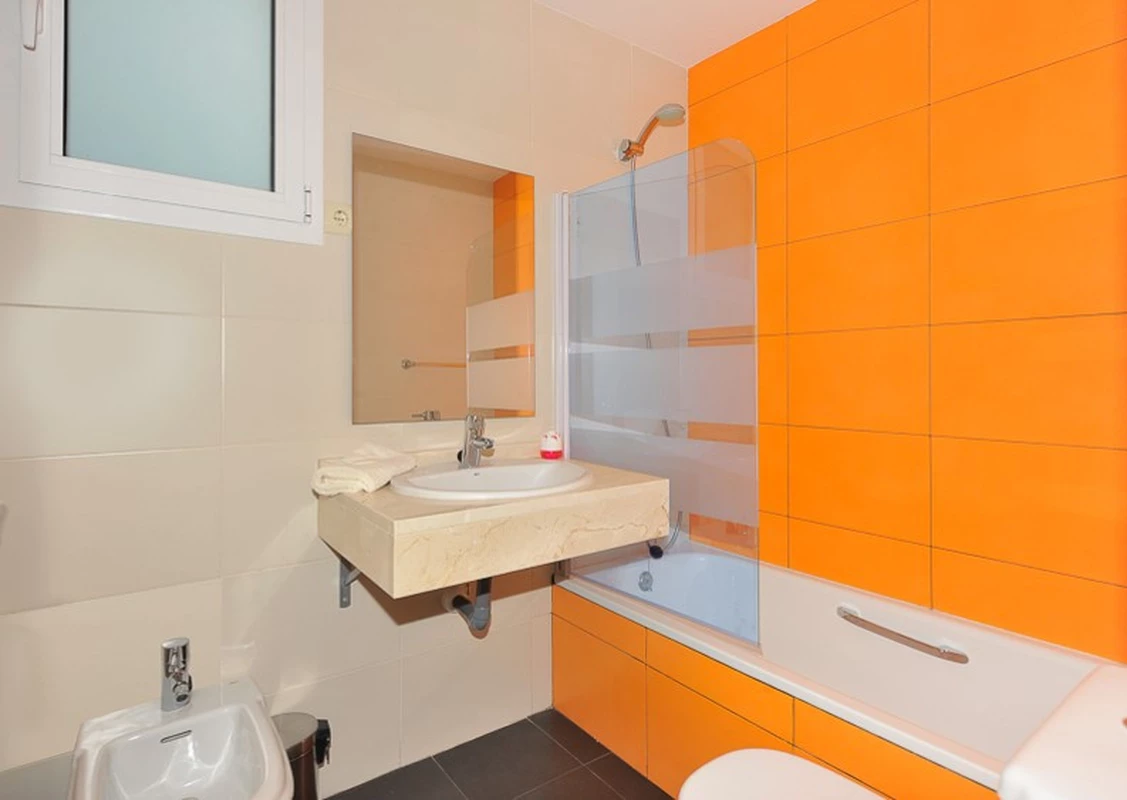 7-aa4cc561180b369757c0bb4af9886cd3