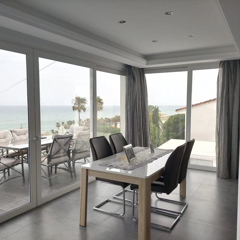 6-241328e1bcc9c0d8ce1222beb6c967a8